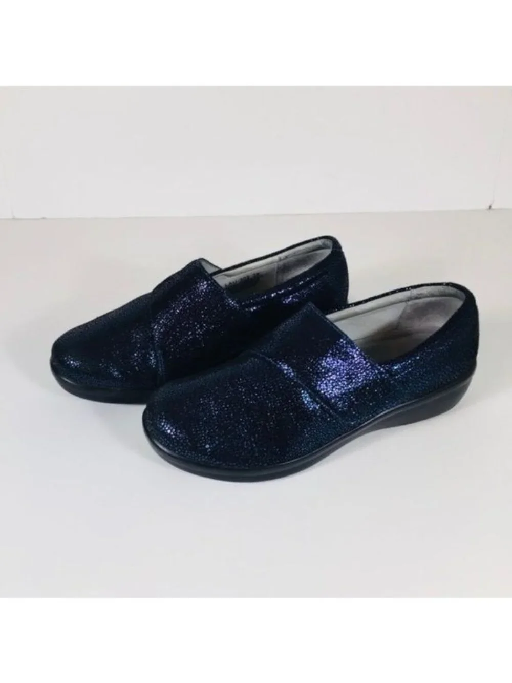Alegria Womens Lauryn Cosmos Blue Metallic Leather Loafers size 38 US 8 8.5
